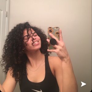 Meet your Posher, Micaela